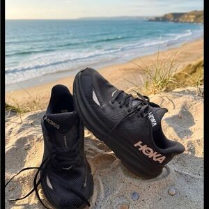 Hoka Clifton 9 GTX Black GORE-TEX waterproof Athletic Sneakers size 9.5